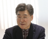 양성관 전 동강대학교 교수