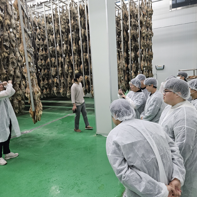 바카라사이트 신고 외식조리학과, 하몽 제조업체 (주)평강 견학
