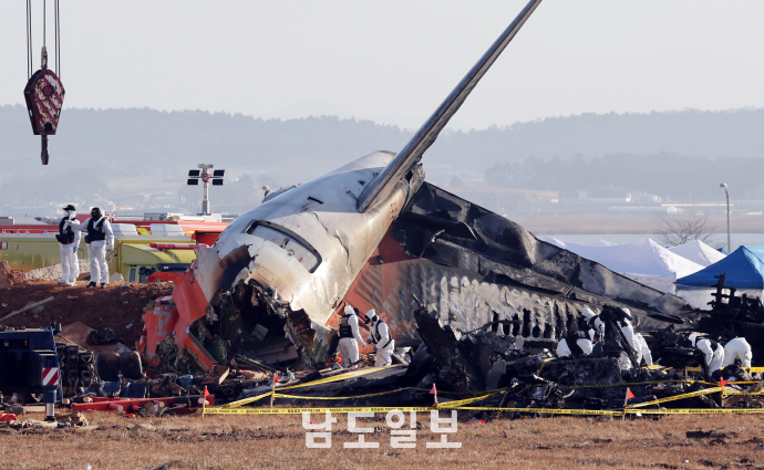 경찰, 무안공항·<b>제주항공</b> 본사 동시 압수수색