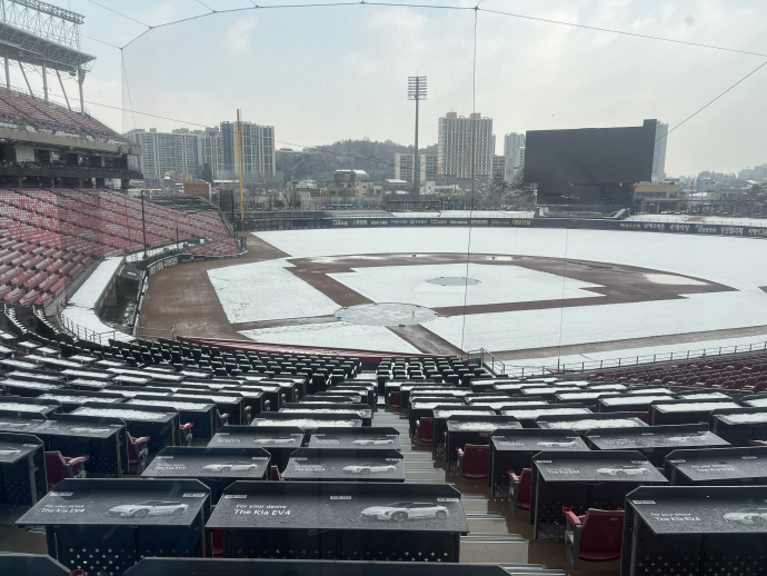 <b>프로야구</b> 12일 KIA-SSG 경기 <b>우천 취소</b>