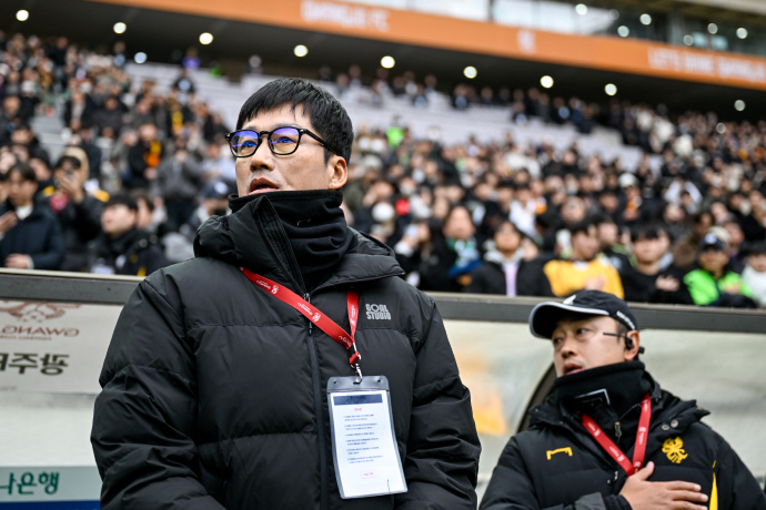 광주FC "<b>이정효 감독</b>을 잡아라"