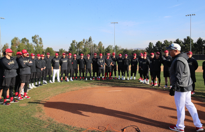 "시즌 반등 위해"...KIA, 日 전훈서 본격 담금질 - 뉴스 썸네일 이미지