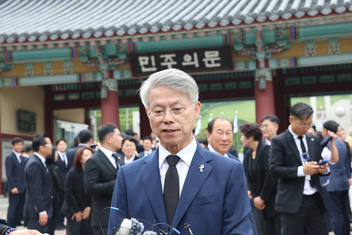 민형배 당선인 "7월 기업 유치 TF 가동... 청년 일자리 최우선" - 뉴스 썸네일 이미지