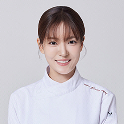 ** 로또 1229회 오늘 추첨! 황금손 박은영 셰프가 전할 행운의 기운은? | 로또리아 분석
**