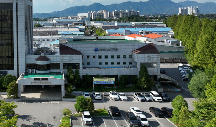광주신보, 소상공인 지원 성과 인정...행안부 장관 표창 - 뉴스 썸네일 이미지